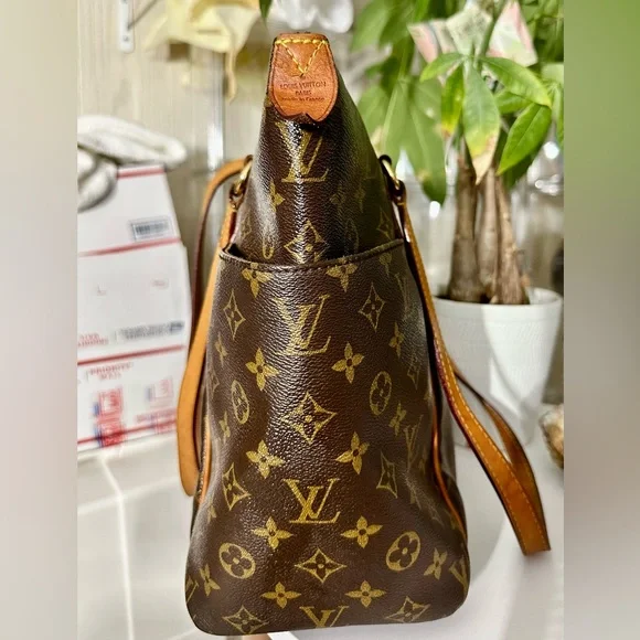 Louis Vuitton Totally Brown Monogram Shoulder Bag mm size - Picture 3 of 8